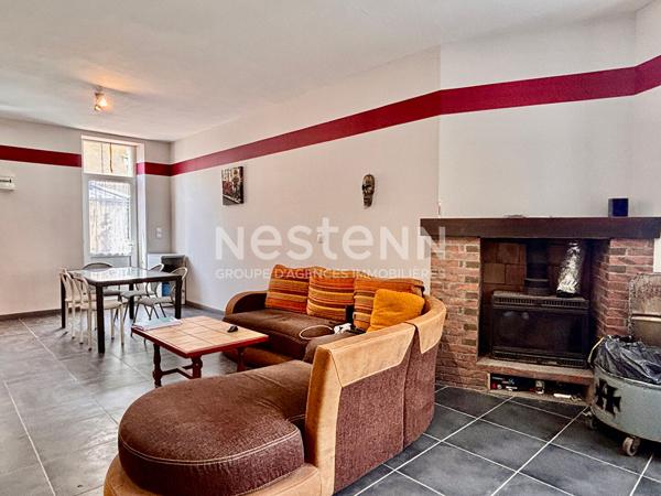 Maison de ville rénovée avec cour - Idéal premier achat - Plein coeur de Vihiers D6071