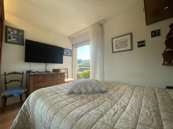 Saint-Tropez (83990) SAINT-TROPEZ, T2 dernier étage avec solarium et place de parking