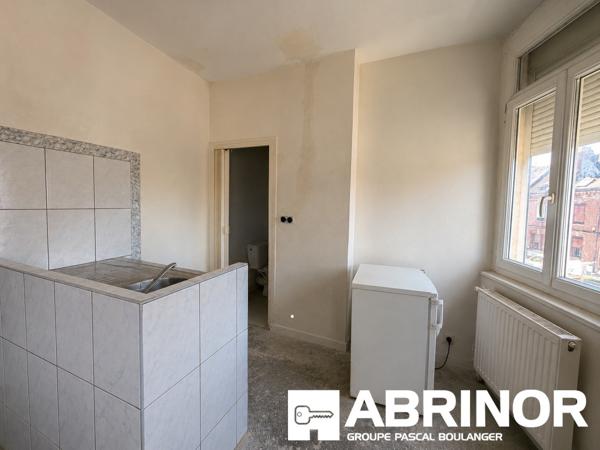 IDEAL INVESTISSEUR : IMMEUBLE 3 LOTS À FORT POTENTIEL LOCATIF. AMIENS