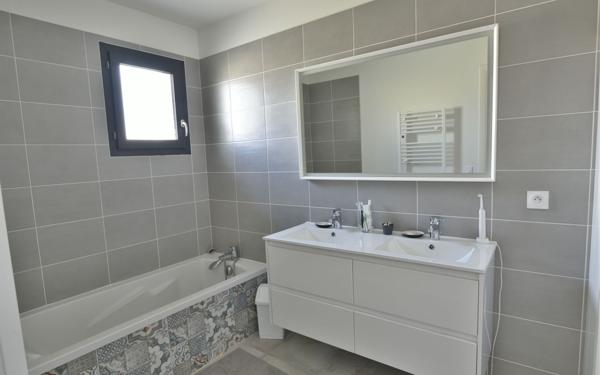 Maison à vendre    5 pièces • 113 m2 Craponne