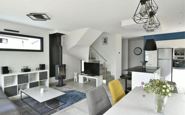 Maison à vendre    5 pièces • 113 m2 Craponne