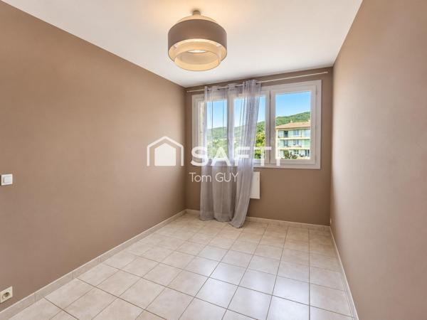 Appartement lumineux avec terrasse plein Sud