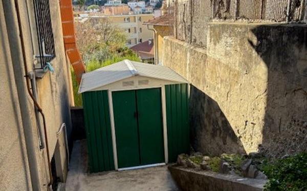 Maison à vendre    4 pièces •  Nice