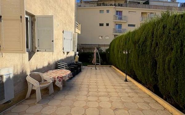 Maison à vendre    4 pièces •  Nice