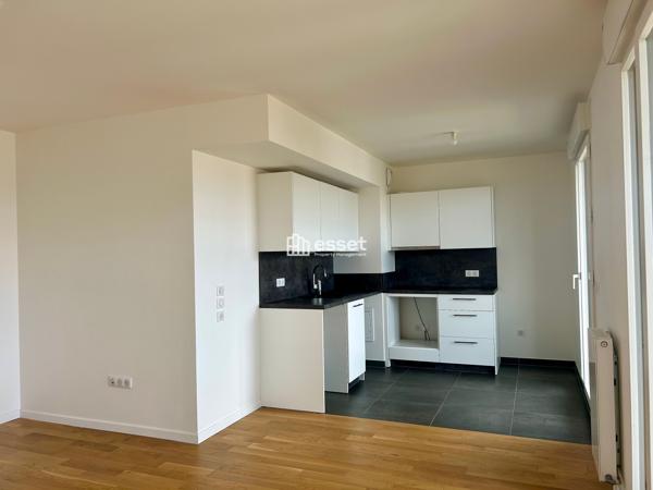 Location Appartement 2 pièces 44.56 m² - Courbevoie 92400