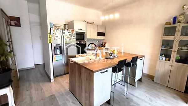 Cette demeure spacieuse idéale pour une grande famille.