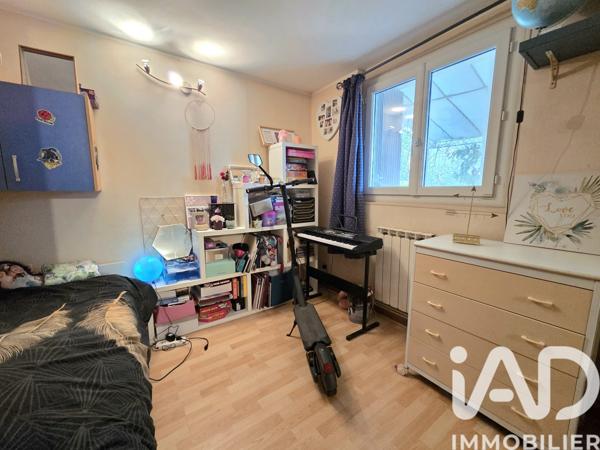 Appartement à vendre 4 pièces 75 m² Nîmes-Saint-Césaire