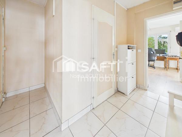 Belle maison familiale, 5 chambres, grand terrain au calme.