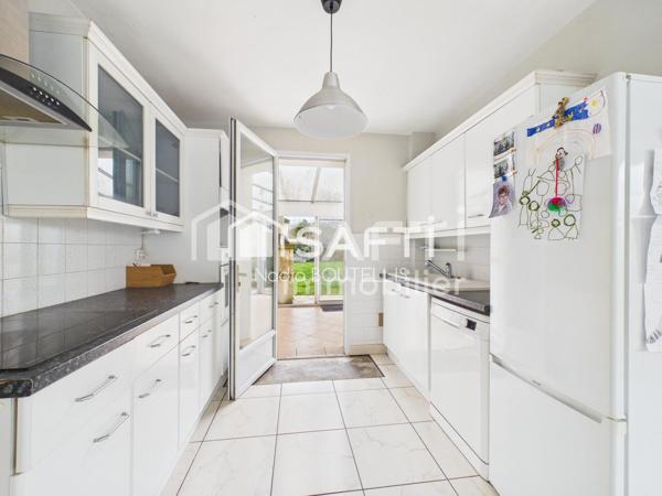 Belle maison familiale, 5 chambres, grand terrain au calme.
