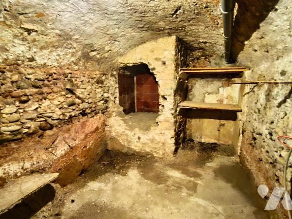 Maison de ville 79 m² – 3 chambres – Centre Oraison – Cave – Climatisation – Potentiel rénovation