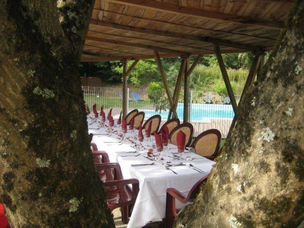 Magnifique Maison en Pierre avec Gîte et Restaurant – Lot-et-Garonne