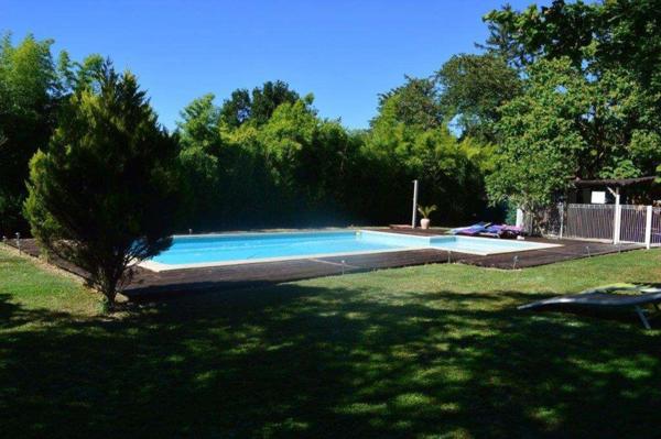 Magnifique Maison en Pierre avec Gîte et Restaurant – Lot-et-Garonne