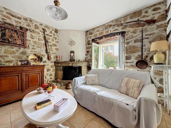 Maison individuelle de charme en pierres
