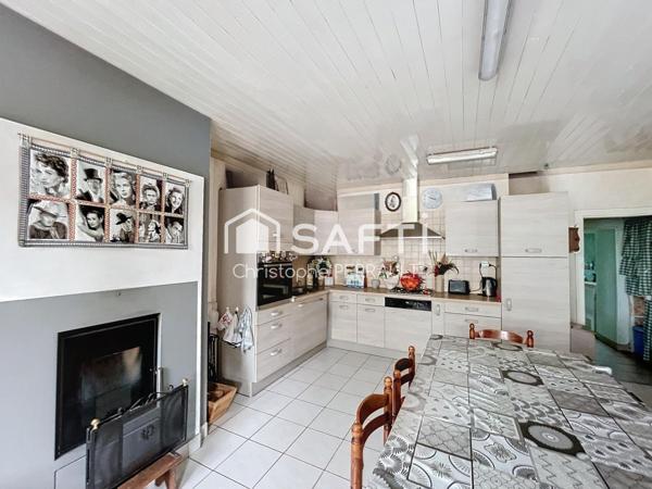 Ancienne ferme à rénover et ses belles dépendances