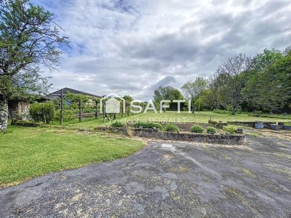 Ancienne ferme à rénover et ses belles dépendances