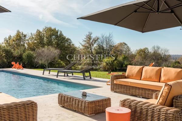 Camblanes – Propriété d’exception au coeur du village – 1,9 hectares