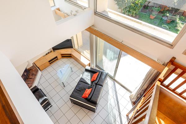 Maison avec extension contemporaine et jardin, quartier Porchefontaine