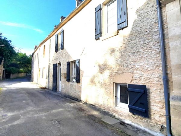 Authentique maison en pierre du XIX? siècle – 140 m² – 4 chambres – Terrasse au calme – Thaon