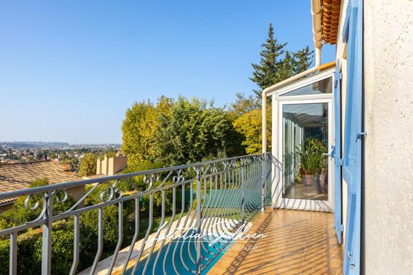 Maison familiale à Allauch 13190 - LE LOGIS NEUF – Maison T4 de 140 m², avec piscine, garage, vue dégagée, terrain 614m²