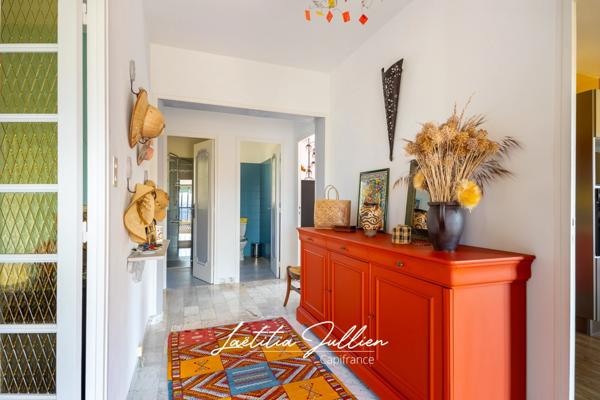 Maison familiale à Allauch 13190 - LE LOGIS NEUF – Maison T4 de 140 m², avec piscine, garage, vue dégagée, terrain 614m²