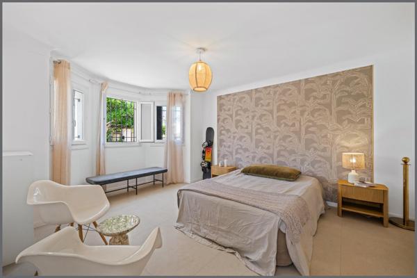 Magnifique maison de ville de 5pc avec piscine