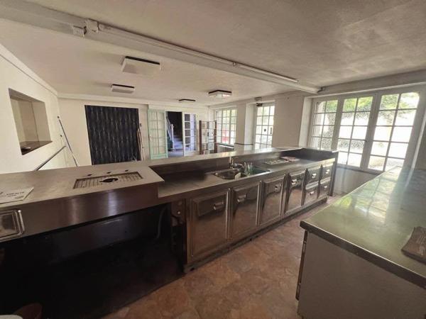 Maison Sorges Et Ligueux En Perigord 12 pièce(s) 377 m2