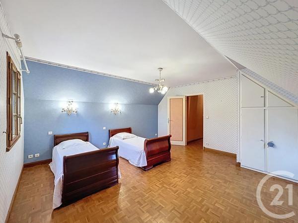 Maison à vendre  5 pièces - 210 m 2   ST HILAIRE ST MESMIN  - 45