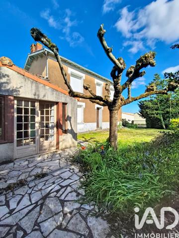 Maison à vendre 5 pièces 137 m² La Grève-sur-Mignon