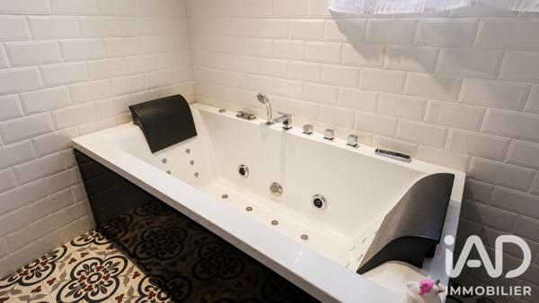 Maison à vendre 8 pièces 263 m² Châtellerault