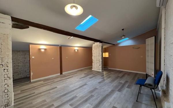 Maison à vendre    5 pièces •  Grenade