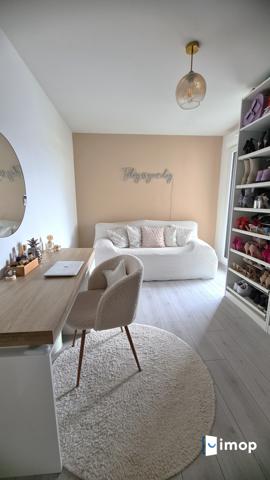 Appartement lumineux en parfait état avec TERRASSE