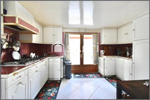 Maison 4 chambres avec garage proche Anet