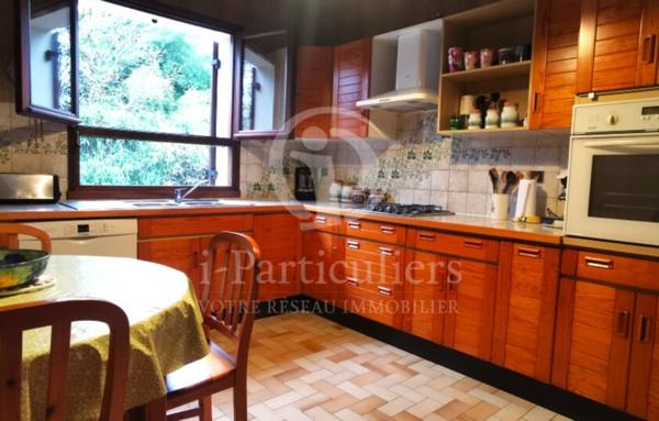 Maison 6 pièces 157 m2 avec piscine et 1 hectare de terrain