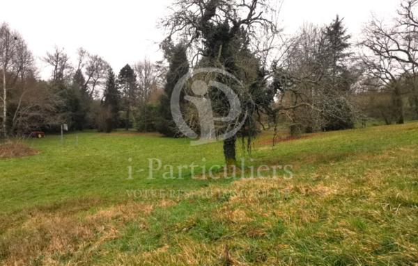 Maison 6 pièces 157 m2 avec piscine et 1 hectare de terrain