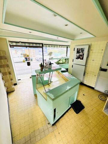 Immeuble à vendre 6 pièces de 140 m²