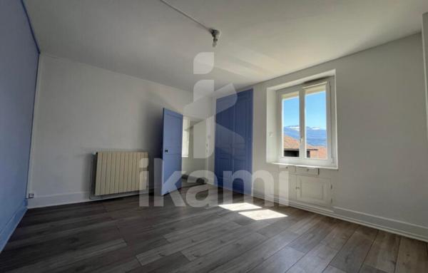 Maison 5 pièces - St Etienne de Crossey  - 118 m2 habitables