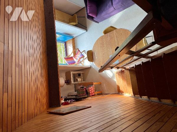 T1 bis en duplex de 31.23 m², casier à ski,  avec vues sur les montagnes, à Sainte-Marie-de-Campan.