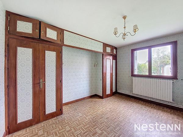 À vendre Maison de 220 m² avec jardin et double garage, en plein centre de Condom