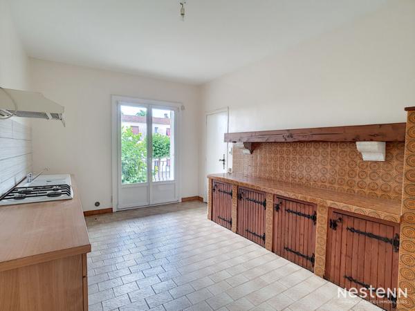 À vendre Maison de 220 m² avec jardin et double garage, en plein centre de Condom
