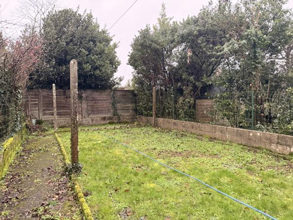 Saint-Armel (56450) Au cœur d’un village typique du Golfe du Morbihan.