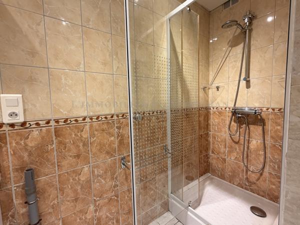 Saint-Armel (56450) Au cœur d’un village typique du Golfe du Morbihan.