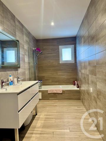 Maison à vendre  5 pièces - 130,66 m2 STE RADEGONDE - 12