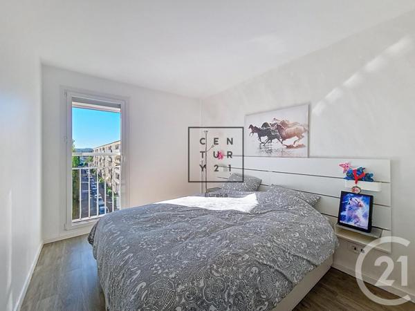 Appartement F3 à vendre  3 pièces - 51,60 m2 FRESNES - 94