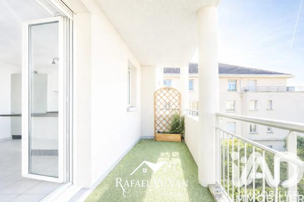 Appartement à vendre 3 pièces 64 m² Neuilly-sur-Marne