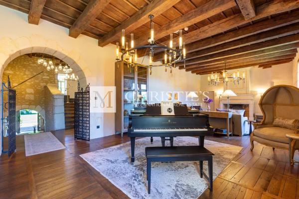 Dordogne – Magnifique château du XVème et XVIIème siècle