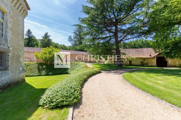 Dordogne – Magnifique château du XVème et XVIIème siècle