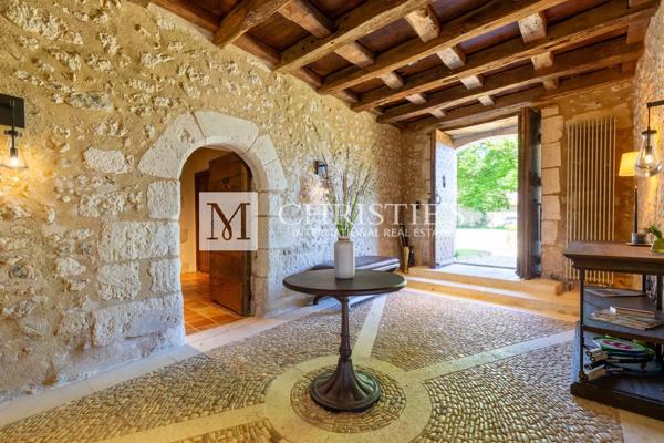 Dordogne – Magnifique château du XVème et XVIIème siècle