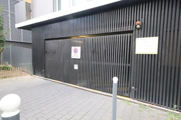 A LOUER : Parking à LILLE • Porte de valenciennes • 60 € CC • Réf. 513-002