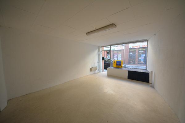 Location local commercial Villemur-sur-Tarn - 2 pièce(s) - 35 m² - 320 €/mois