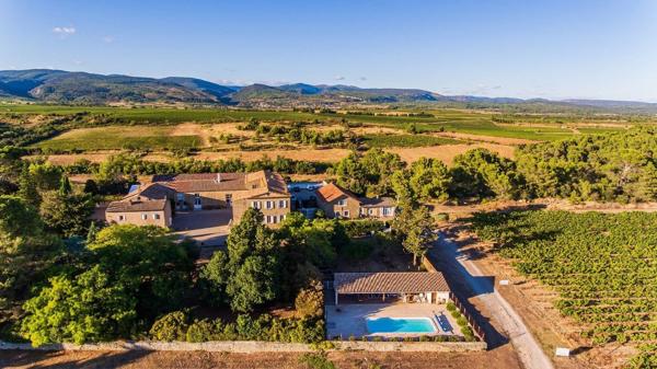 Domaine avec maison, gîtes, auberge, parc